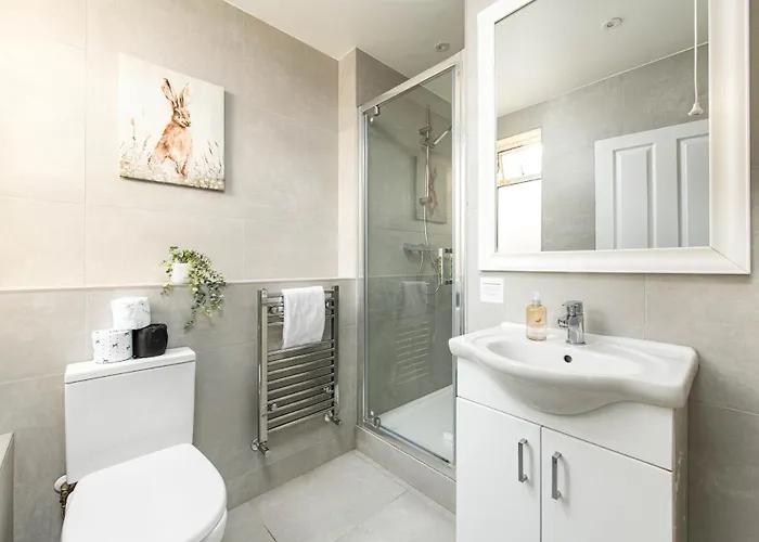 New Groups & Contractor Stays-5Bed-2Bath-Parking-By Fabaccommodation Holiday home *